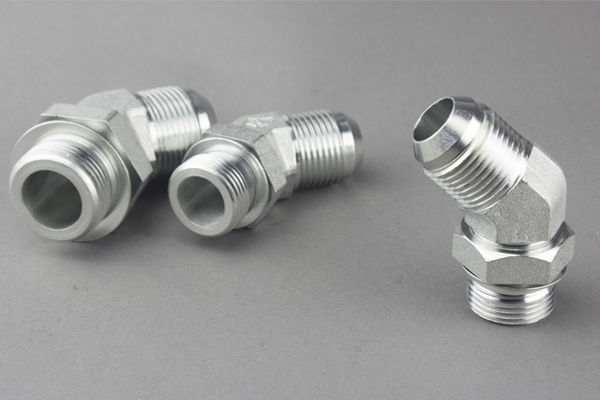 Adjustable-Stud-Fittings